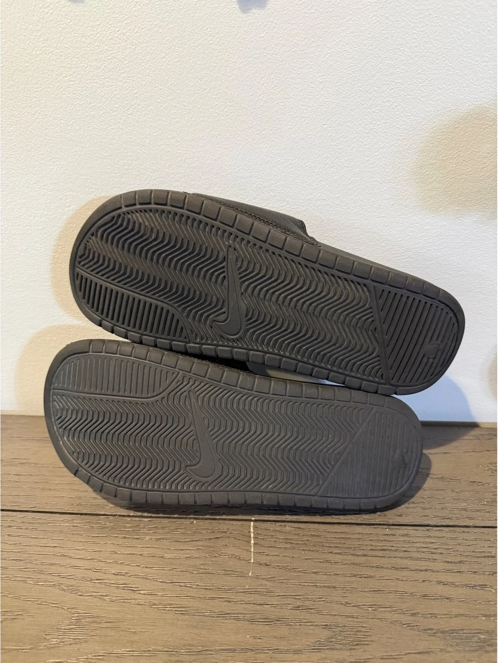 Nike black slide